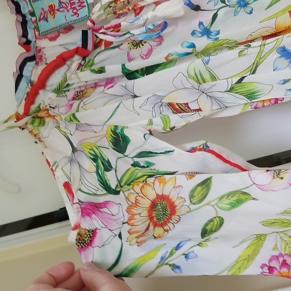 Johnny Was Fusion Floral-Print Cold-Shoulder Top - Picture 15 of 15